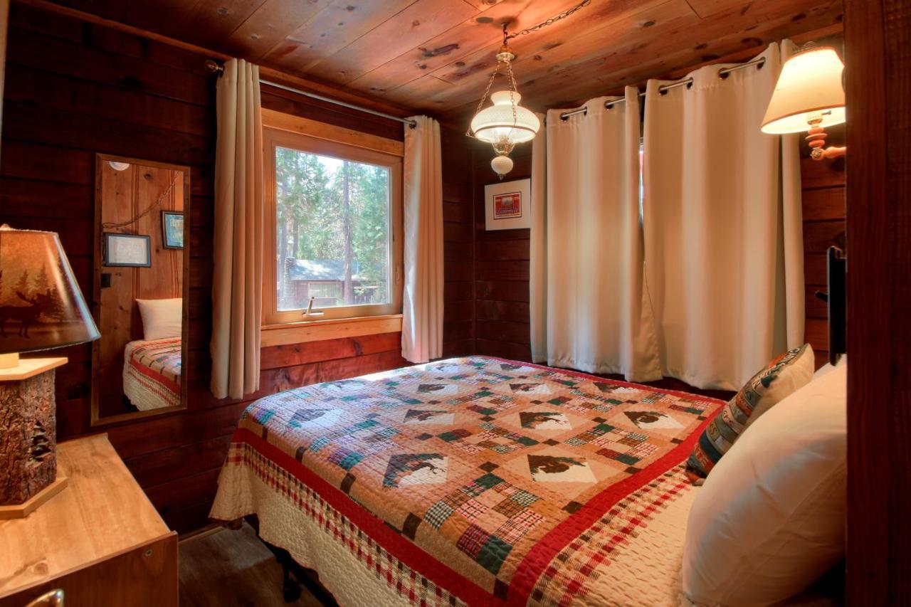 16 Chipmunks Holiday Wawona Exterior foto
